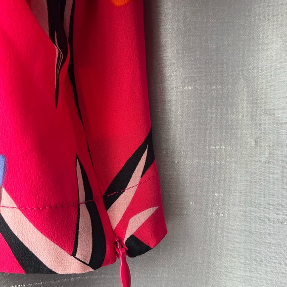 DVF Pin Tuck Crop Top size small NWT - Picture 3 of 6